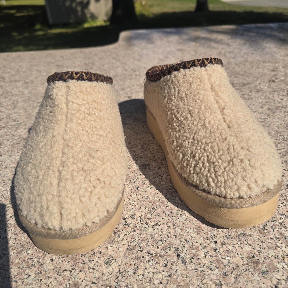 BearPaw Kids Tan Fleece Slippers